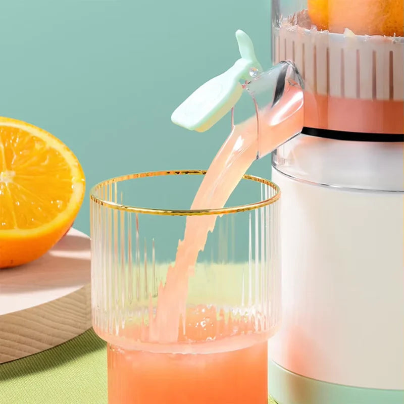 Portable USB Citrus Juicer