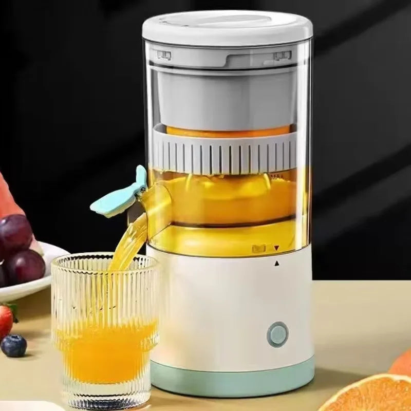 Portable USB Citrus Juicer